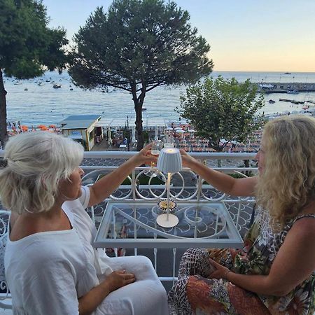 Galene - Beachfront In Costa D'Amalfi マイオーリ エクステリア 写真