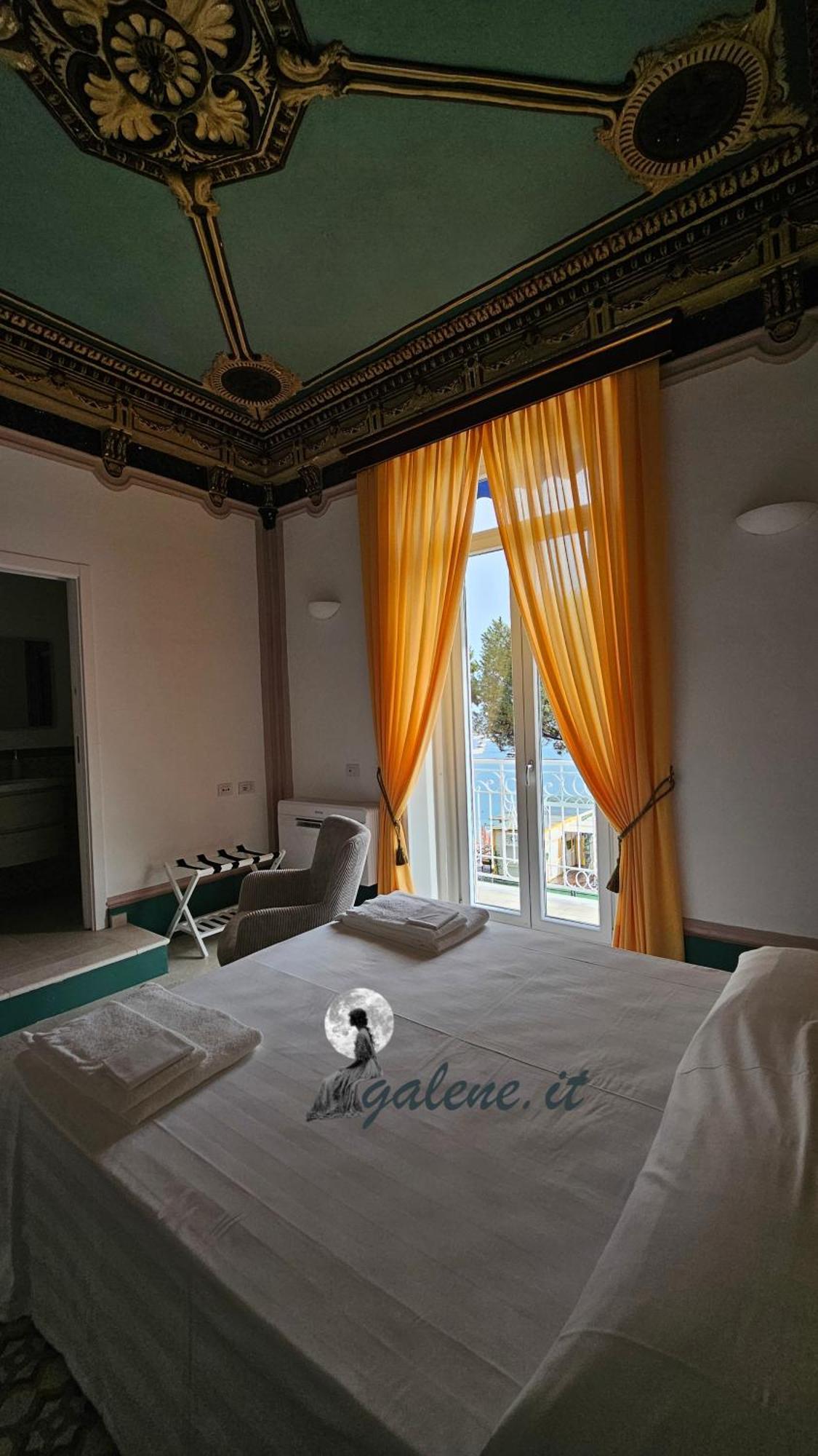 Galene - Beachfront In Costa D'Amalfi マイオーリ エクステリア 写真